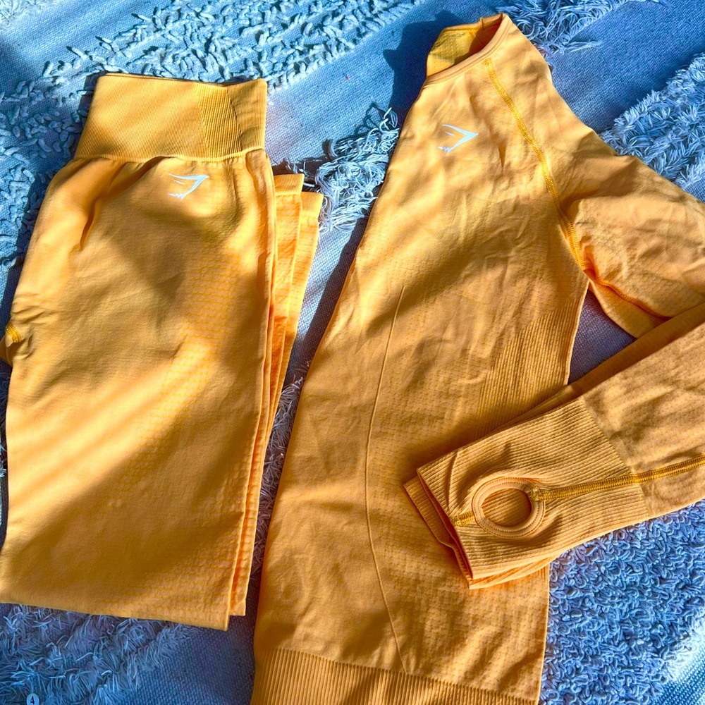Gymshark Top & Leggings - Matching Set